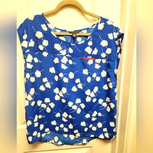 Tommy blouse with red pocket